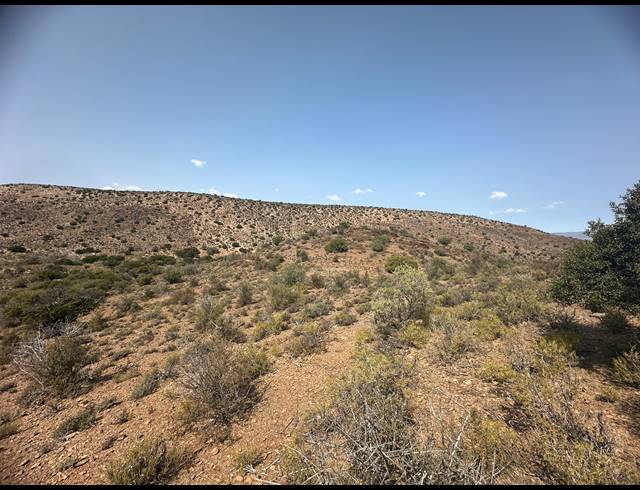 10,000M² VACANT LAND FOR SALE IN LADISMITH RURAL